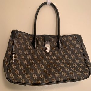 Dooney & Bourke purse